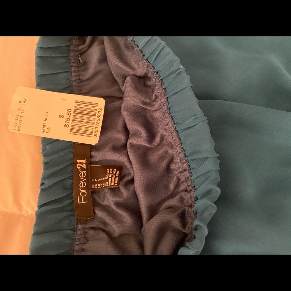 Skirt - Picture 4 of 5